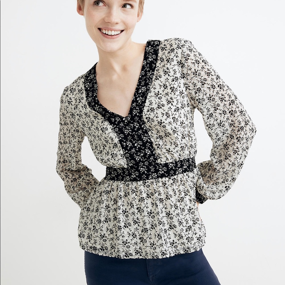 Madewell | V-Neck Clipdot Floral Peplum Top